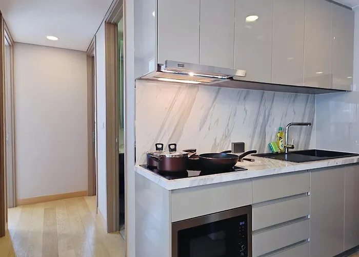 New Family Near Asok And Queen Sirikit Center Apartment *