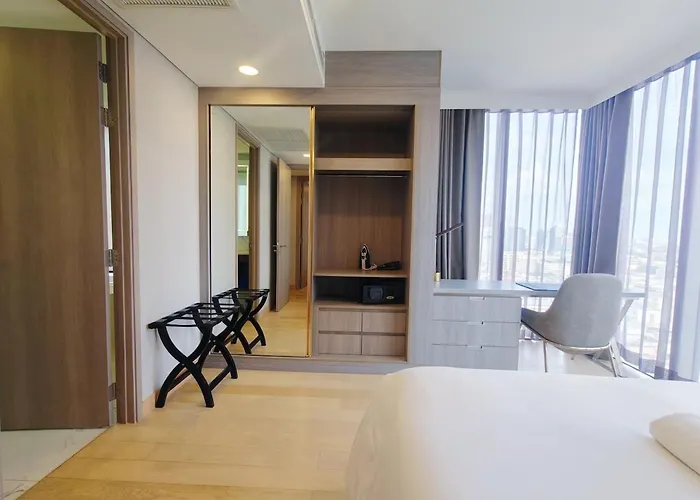 New Family Near Asok And Queen Sirikit Center Bangkok