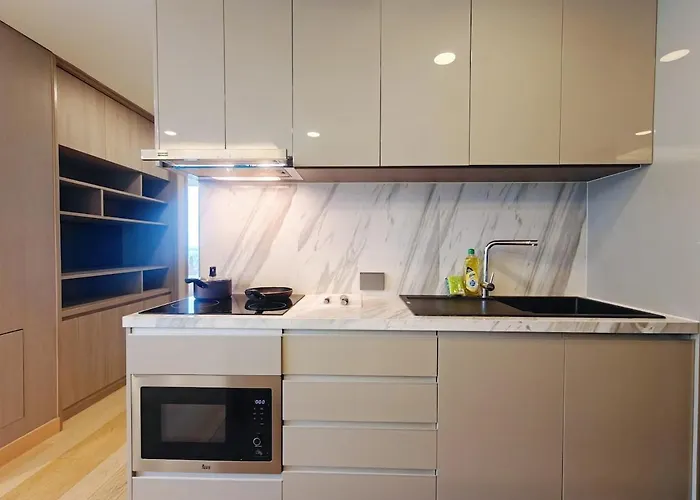 New Family Near Asok And Queen Sirikit Center Apartment